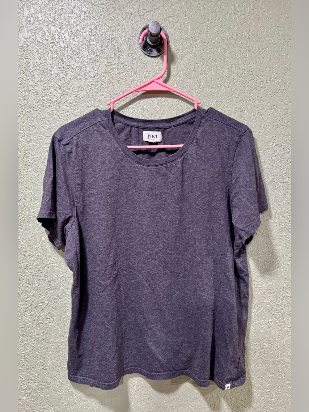 Pact Heathered Gray Crew Neck Tee XL